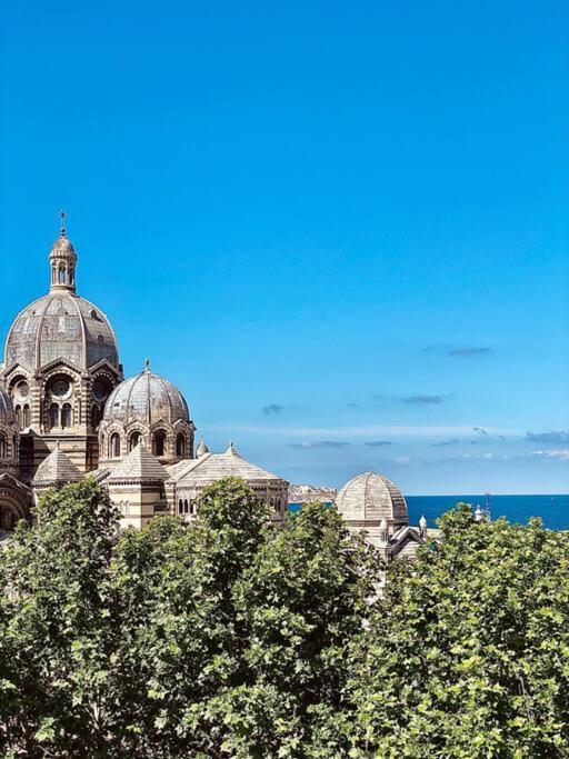 Studio Avec Vue Sur La Major Apartment Marseille Bagian luar foto
